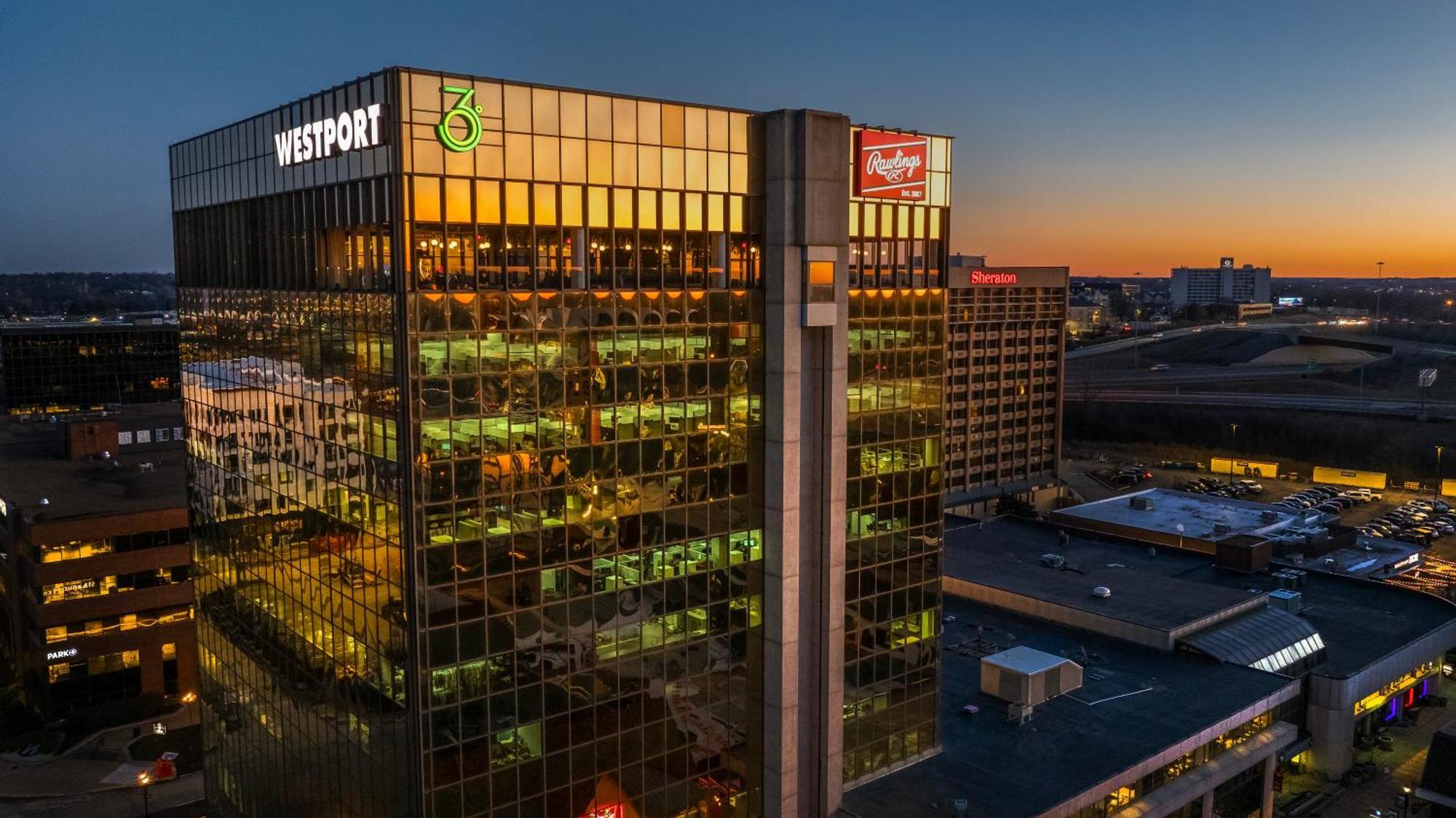 Sheraton Westport Plaza Maryland Heights Exterior photo